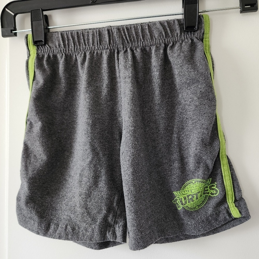 Kids sz5 Nickelodeon Teenage Mutant Ninja Turtles Gray Athletic Shorts
